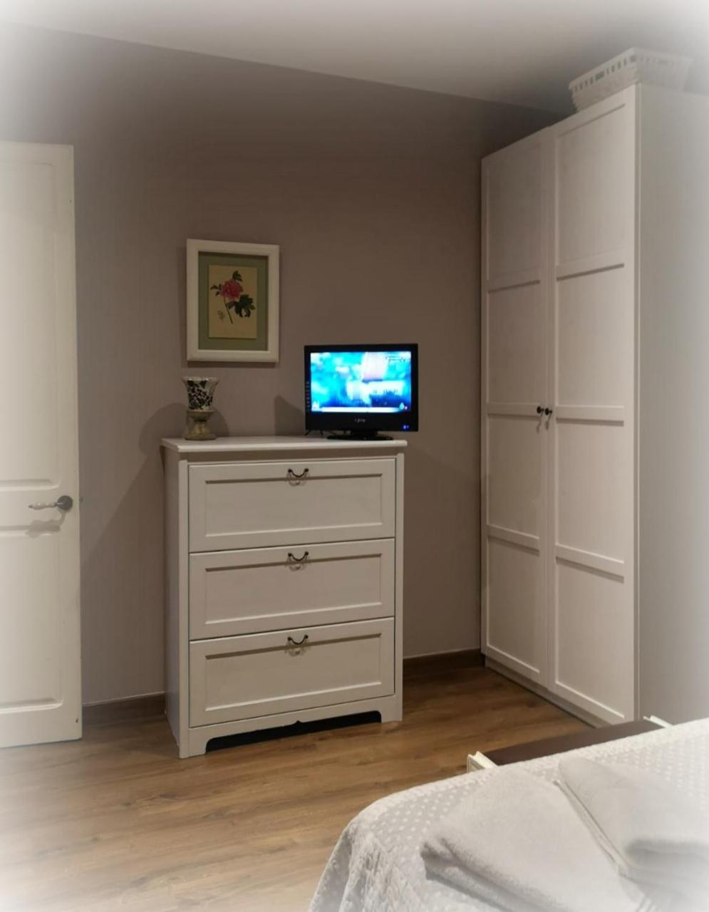 Apartment Sant Francesc Olot Exteriör bild