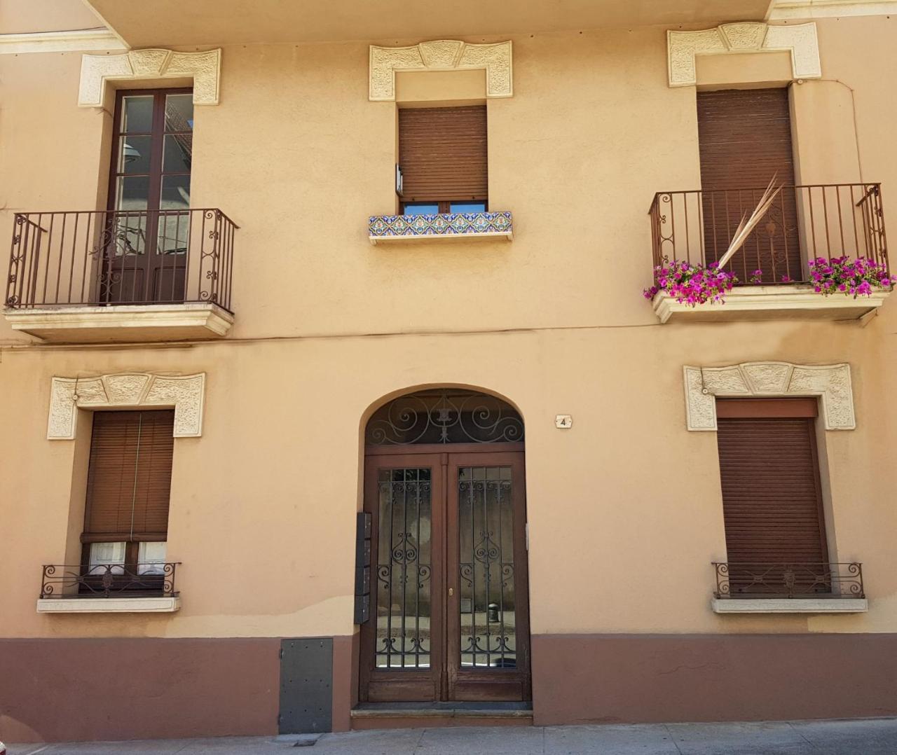 Apartment Sant Francesc Olot Exteriör bild